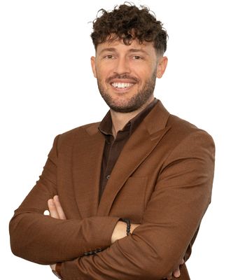 Portrait of Zachary Campbell, REALTOR®.